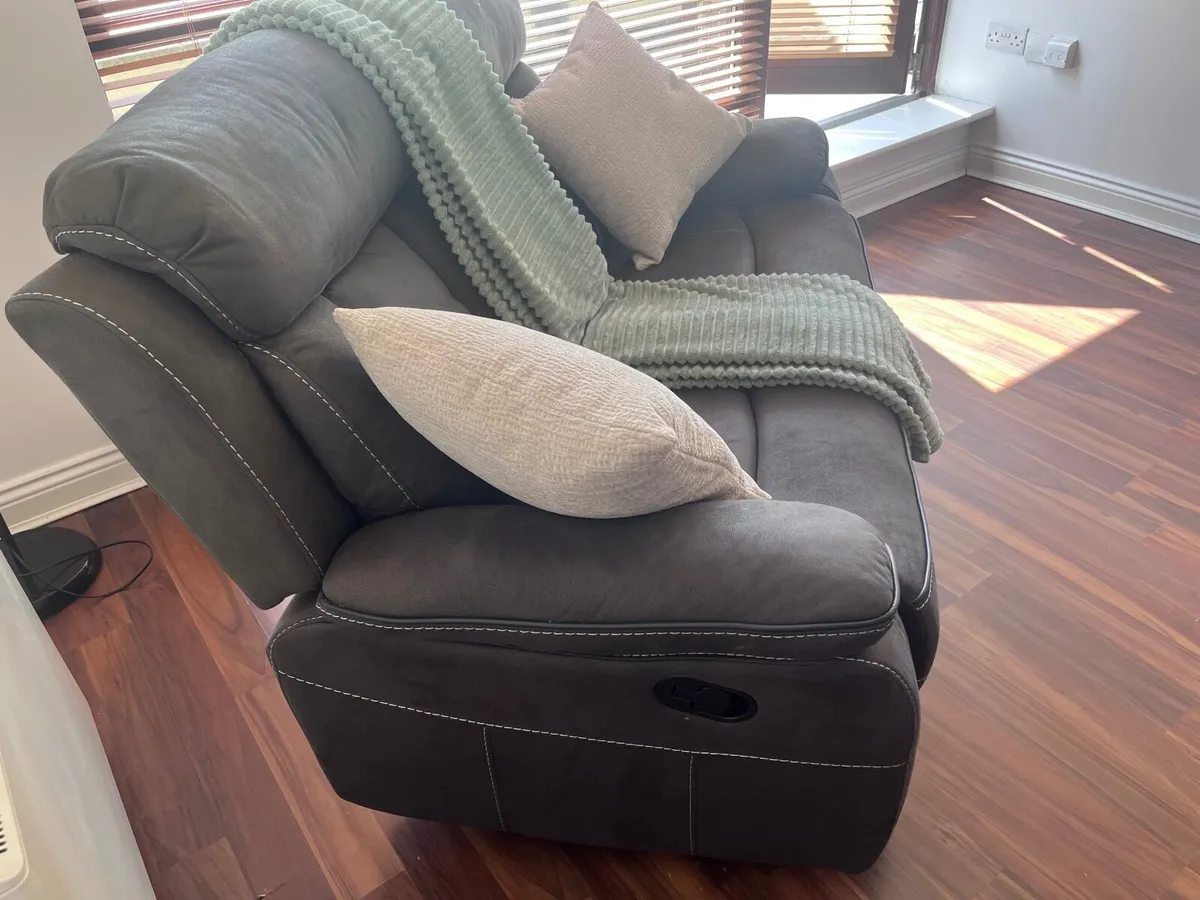 Reclining Sofas in Dublin - Image 3