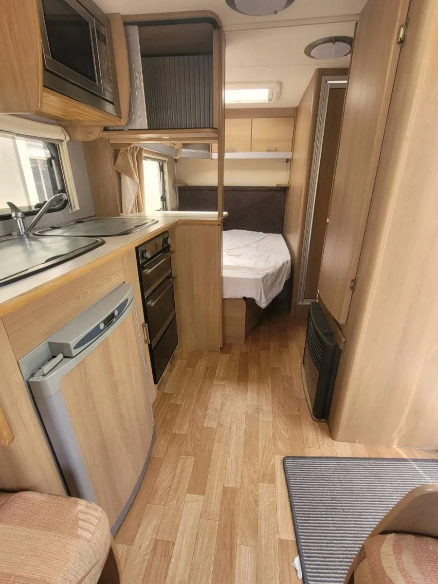 4/5 bert elddis avante caravan with fixed bed - Image 2