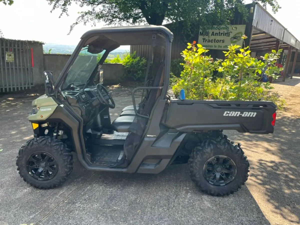 Can-Am HD8 DPS Utility Vehicle - Image 4