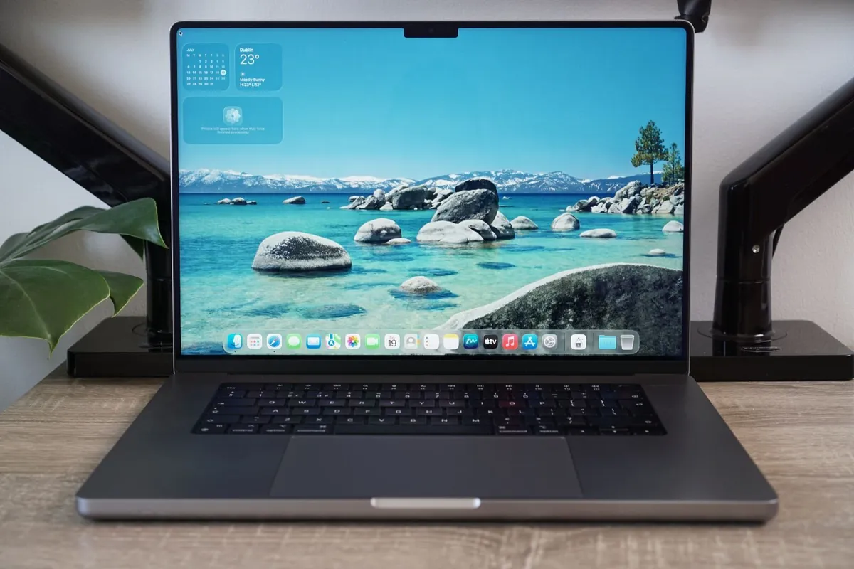 MacBook Pro 16" 32GB | 2021 | M1 Pro | 512GB - Image 1