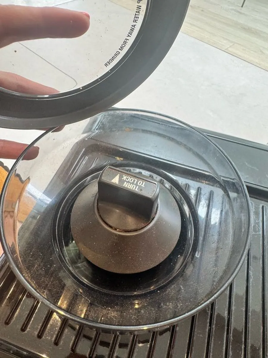Sage Barista Express Machine - Image 4