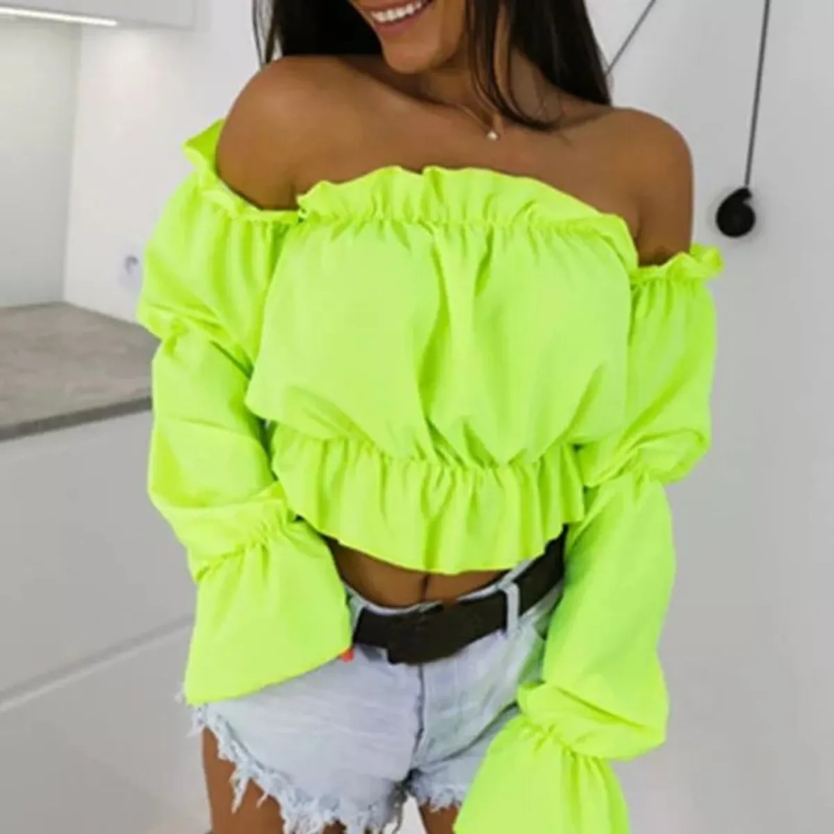 Shoulder crop top M - Image 1