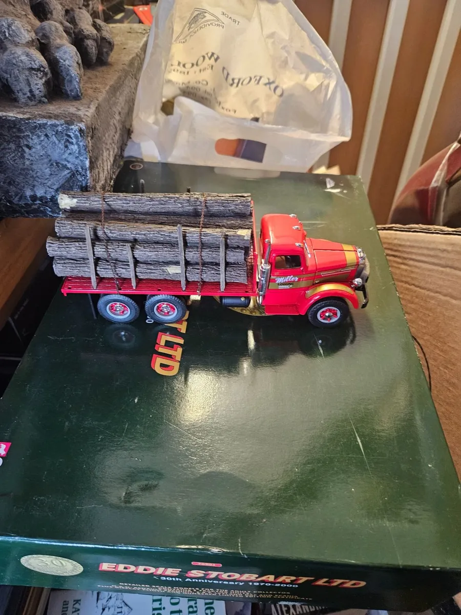 Corgi First Gear Mack Log Truck 1.34 - Image 2