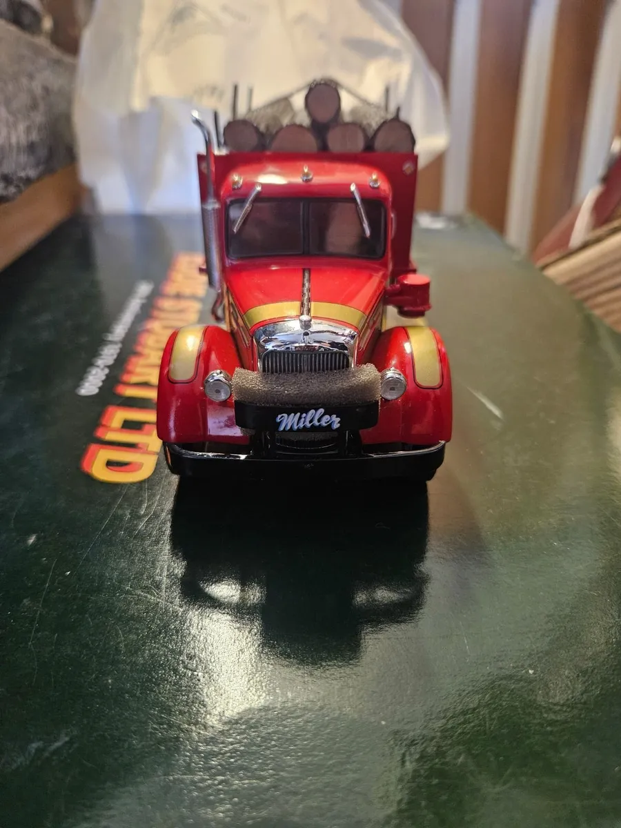 Corgi First Gear Mack Log Truck 1.34 - Image 3