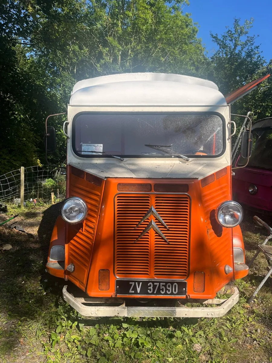 Food truck; Citroen hy wood fired pizza van - Image 1