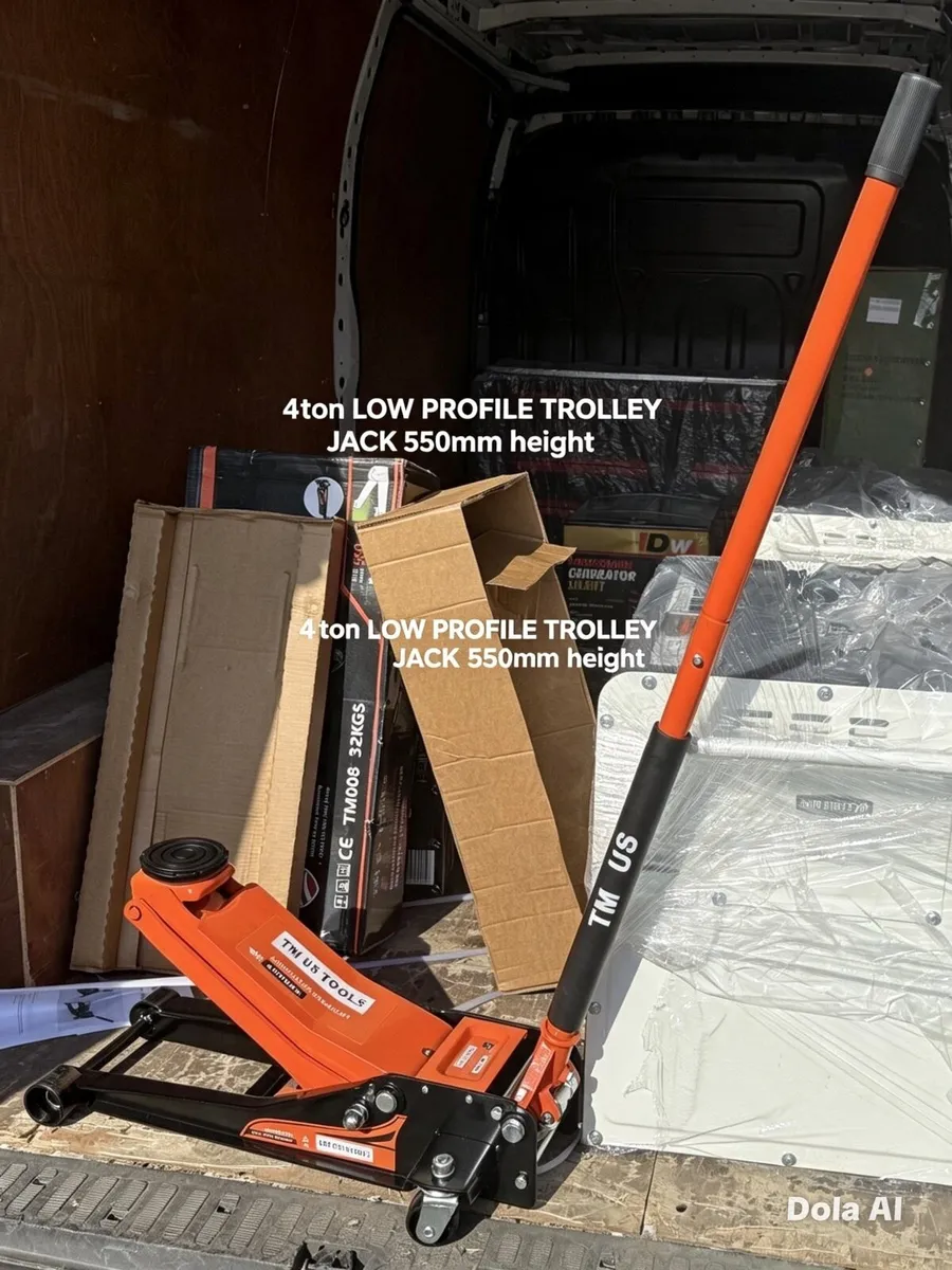 BRAND NEW 4TON LOW PROFILE TROLLEY JACK - Image 1