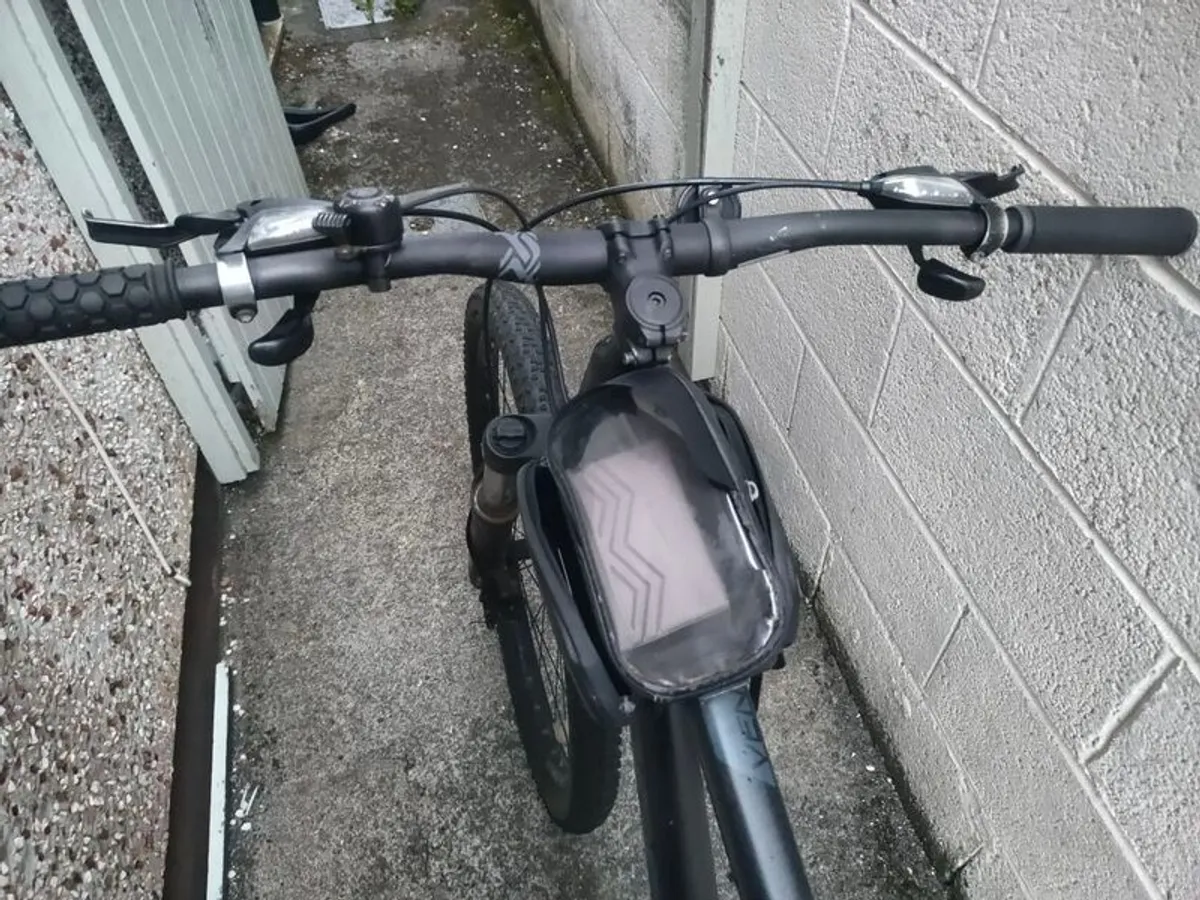 Carerra Vengeance (Medium) + Halfords Combination Lock - Image 2