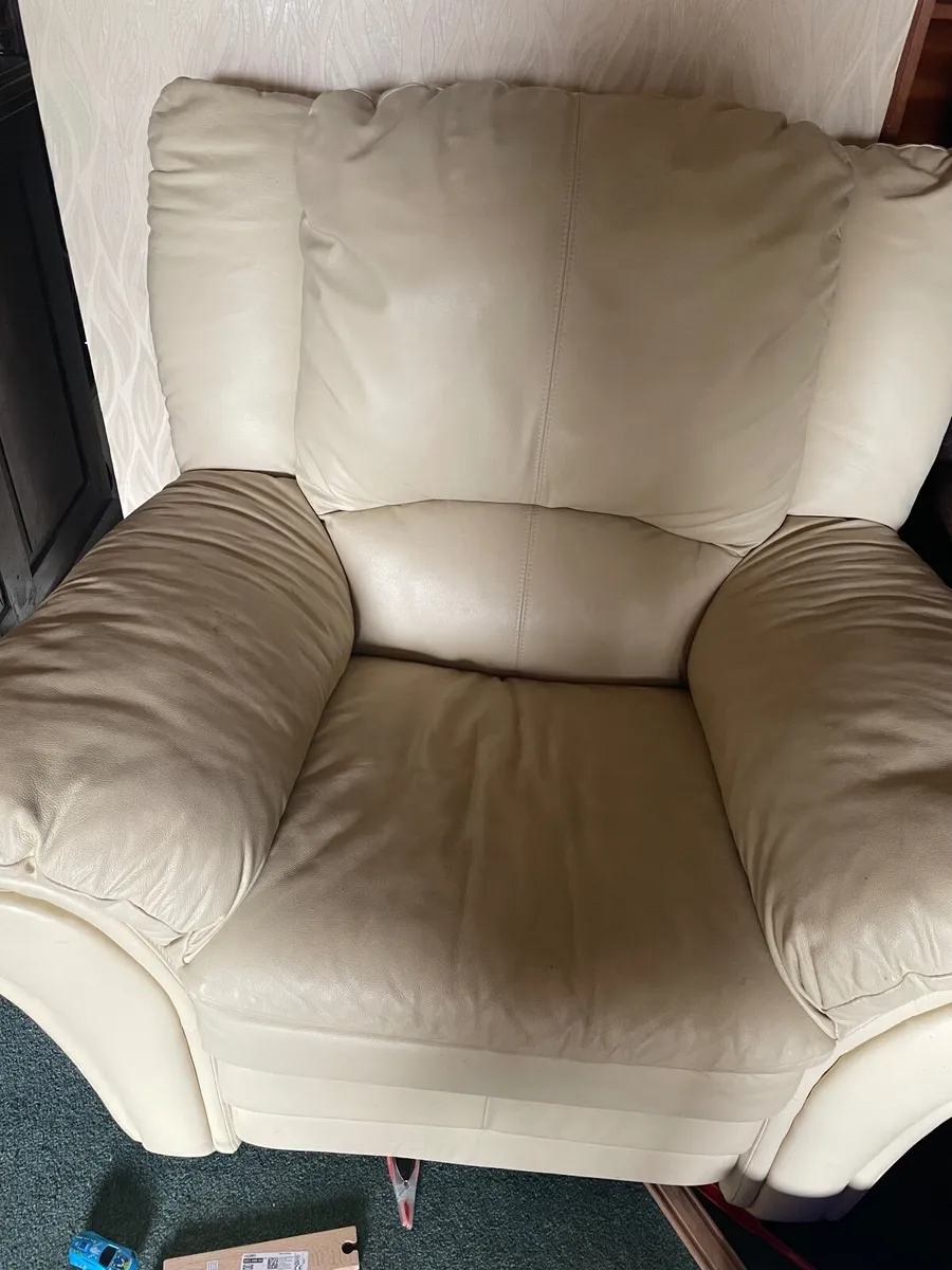 Couch - Image 3