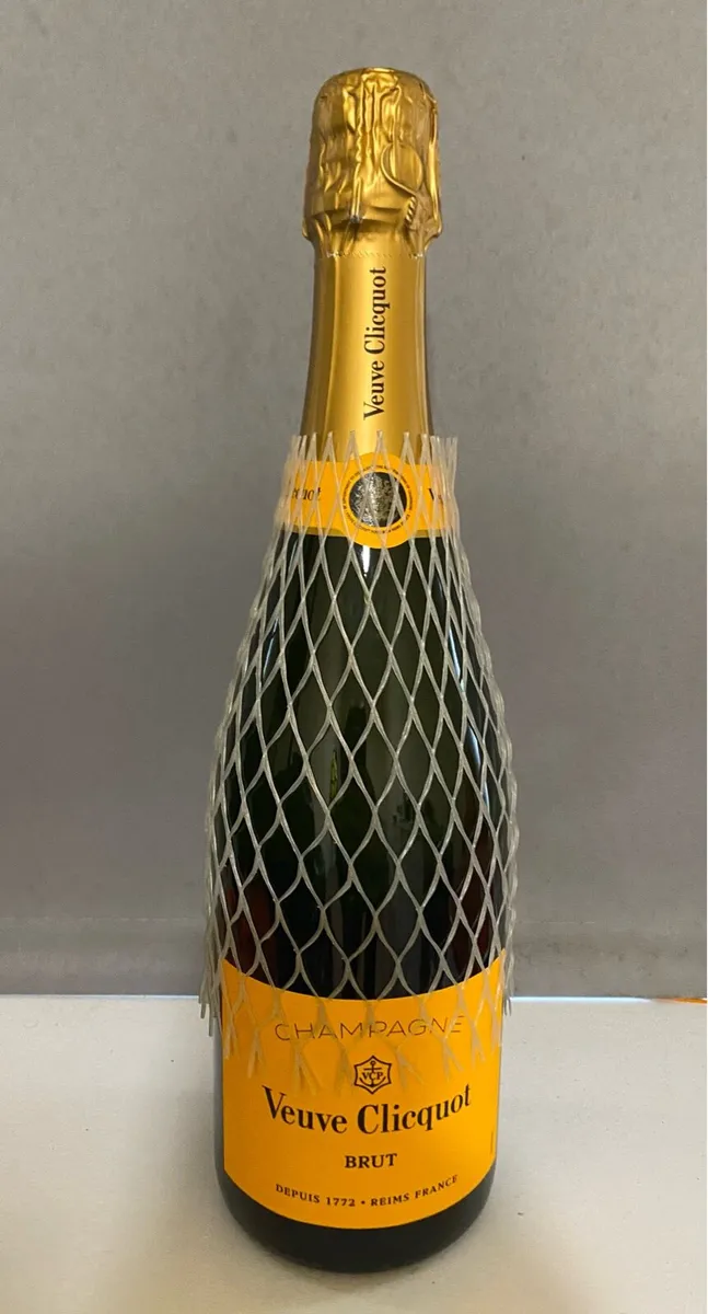 Premium Veuve Clicquot Brut Champagne
