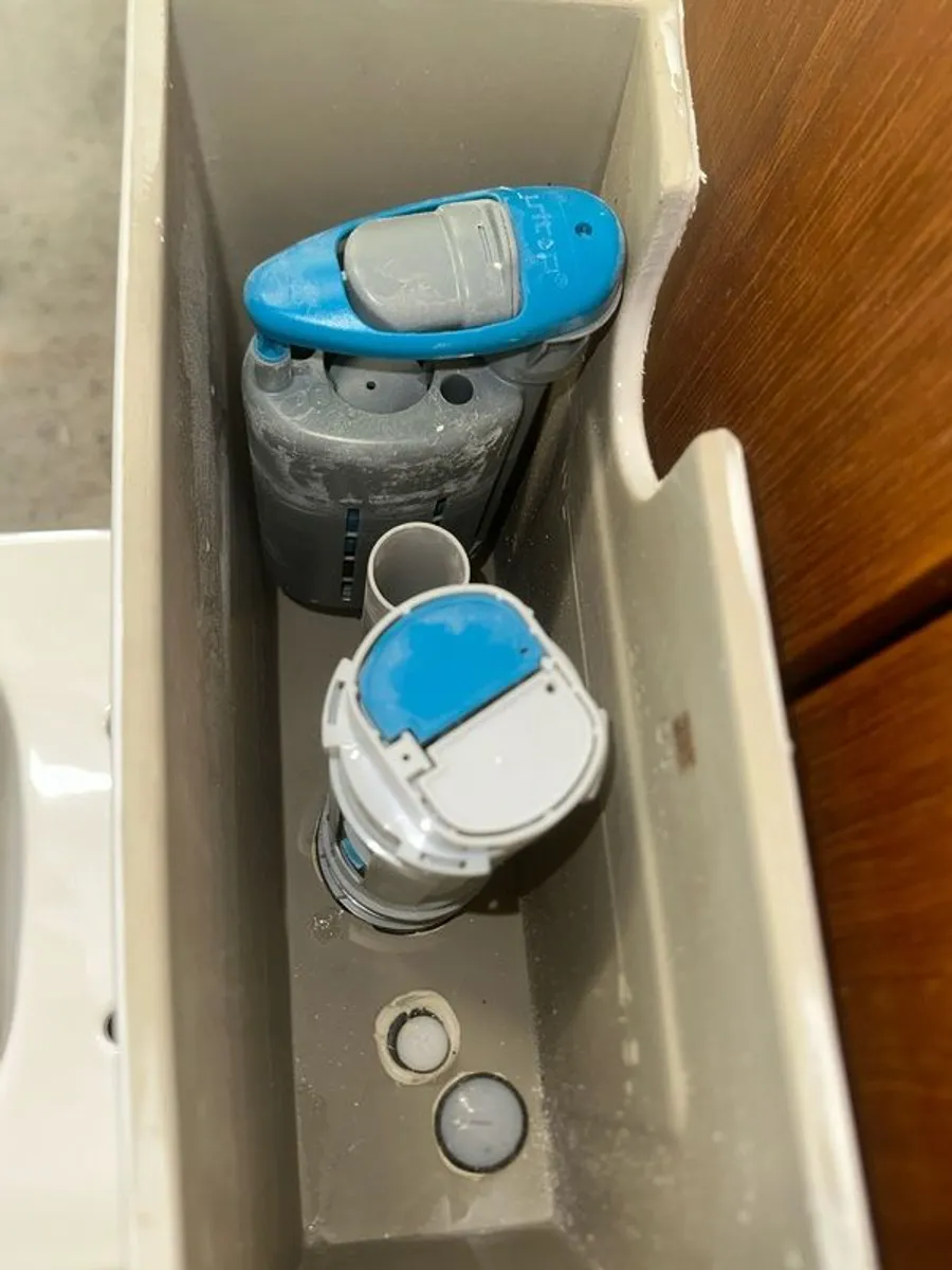Brand New Toilet,cistern And Lid - Image 4