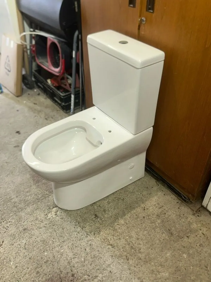 Brand New Toilet,cistern And Lid - Image 2