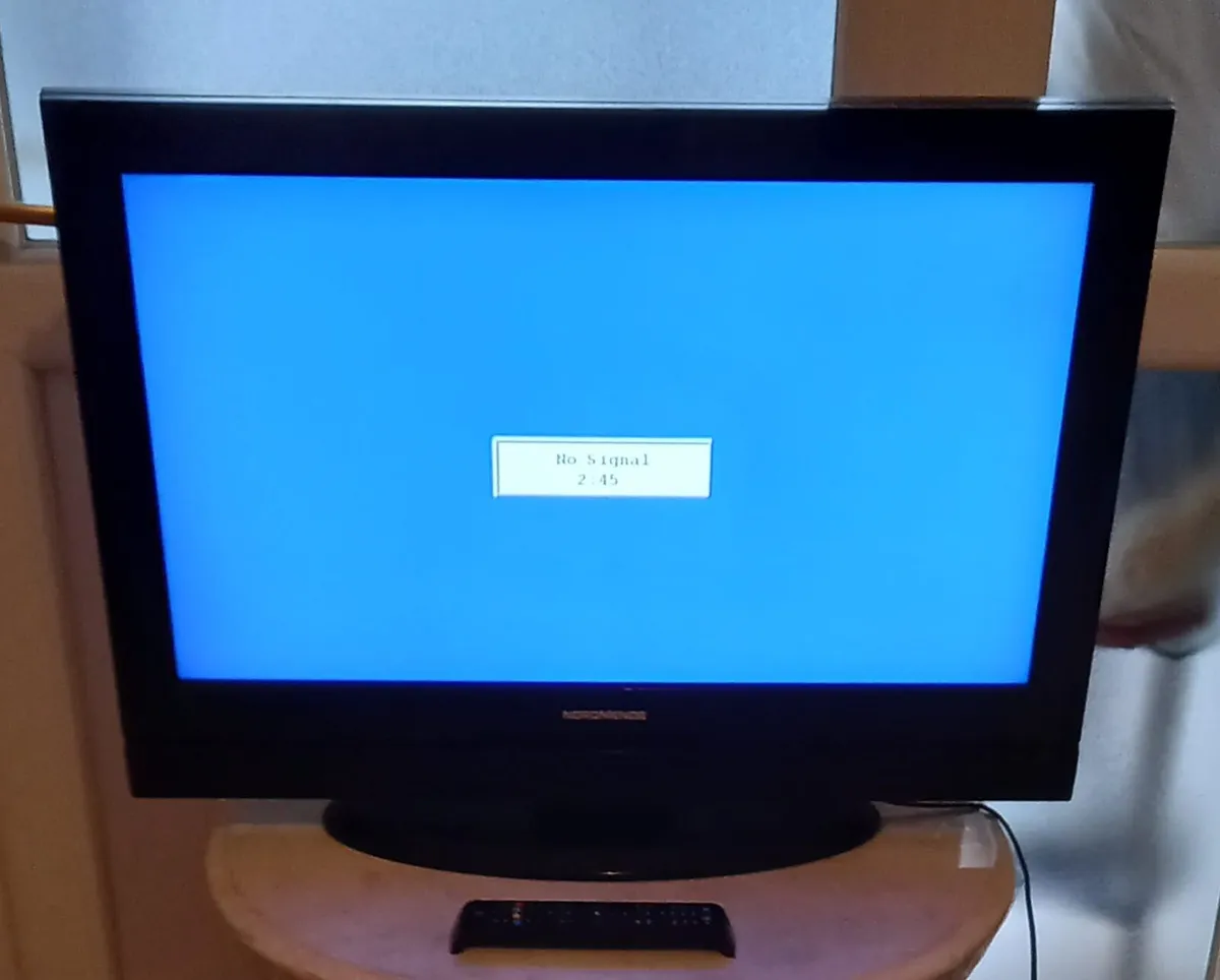 Normende 32 inch plasma TV - Image 1