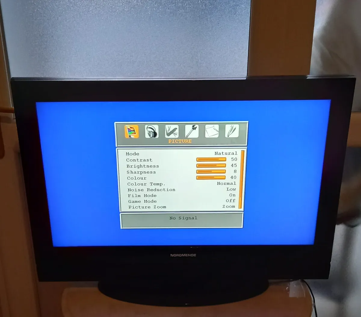Normende 32 inch plasma TV - Image 2