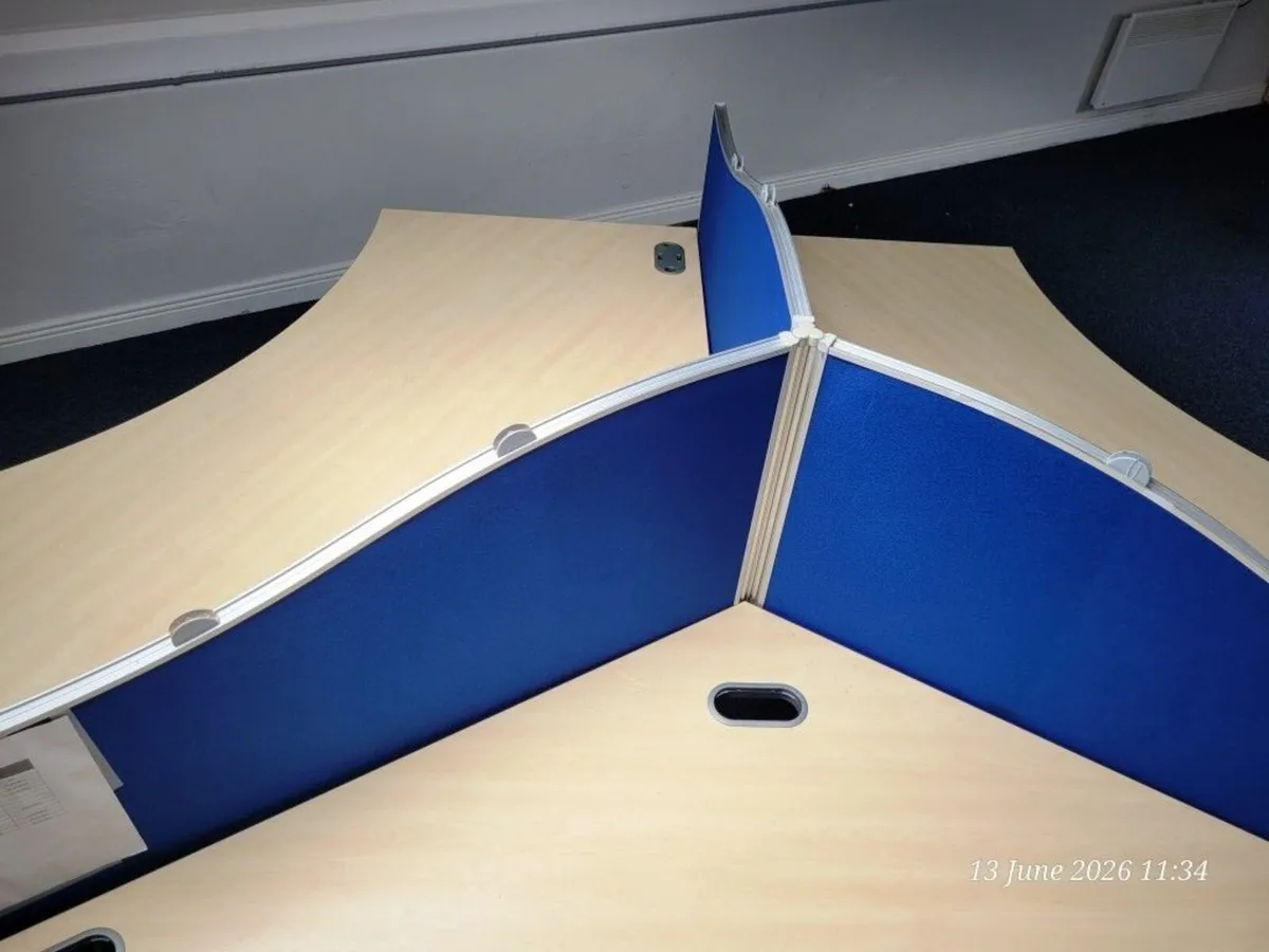 4-Pod Modern desk unit. Excellent office furniture - Image 2