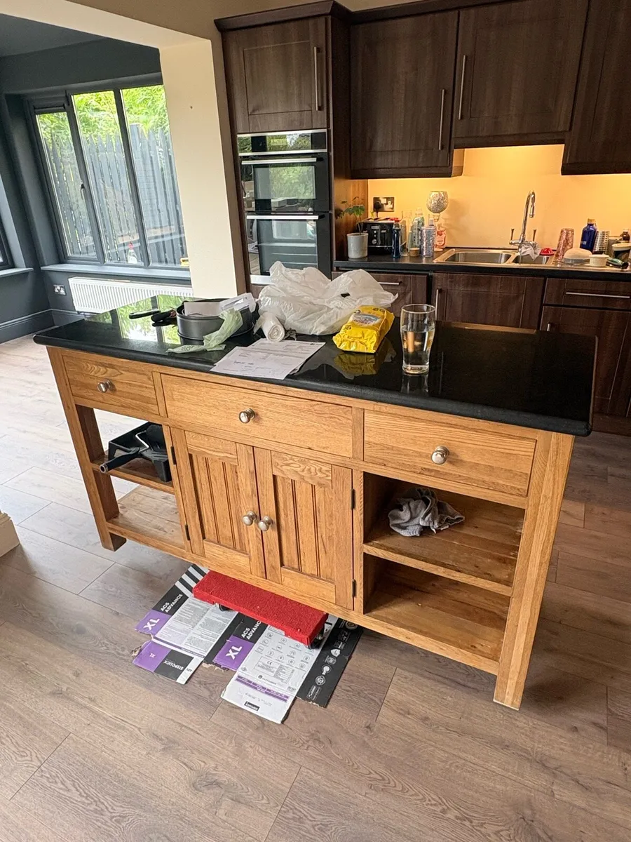 Strawbridge kitchen island