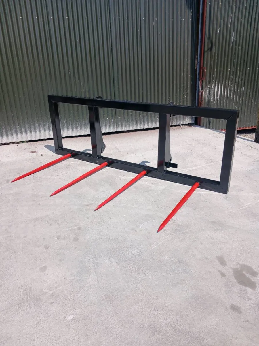 Pinnacle Fabrication Bale Fork - Image 1