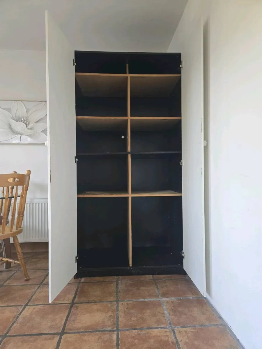 Wardrobe - Image 4