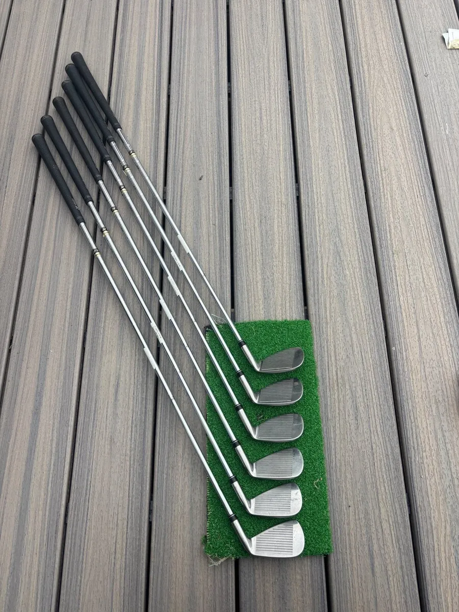 Left Handed Golf Clubs & Golf Bag - Image 2