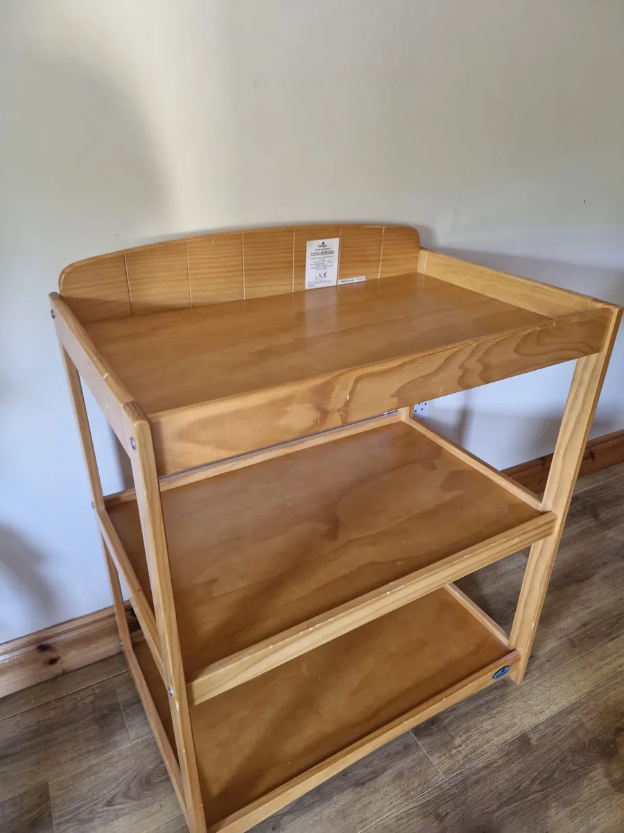 Baby changing unit - Image 1