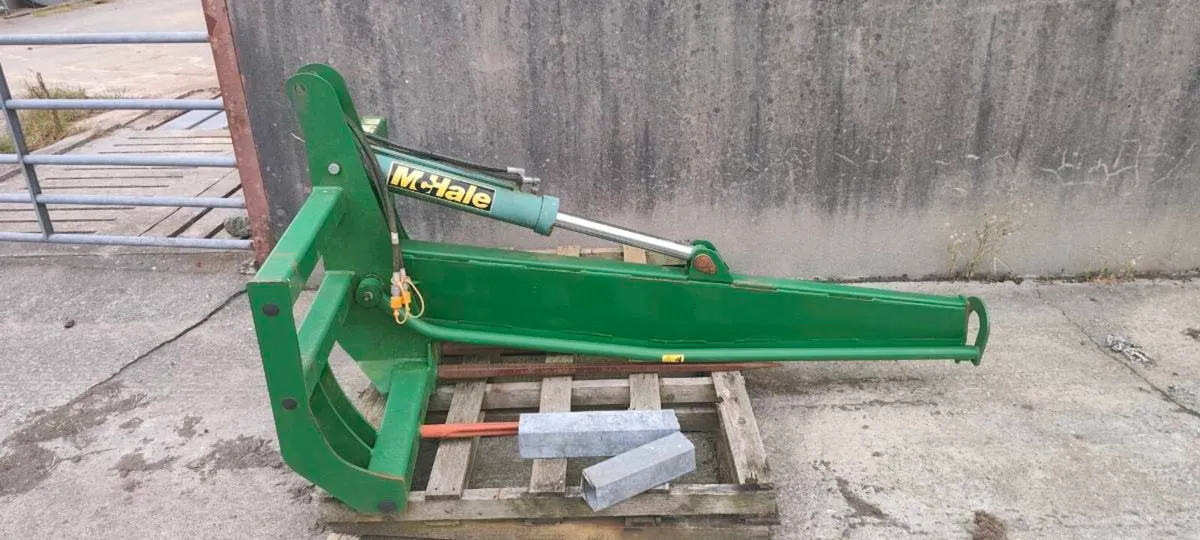 McHale bale spliter - Image 1