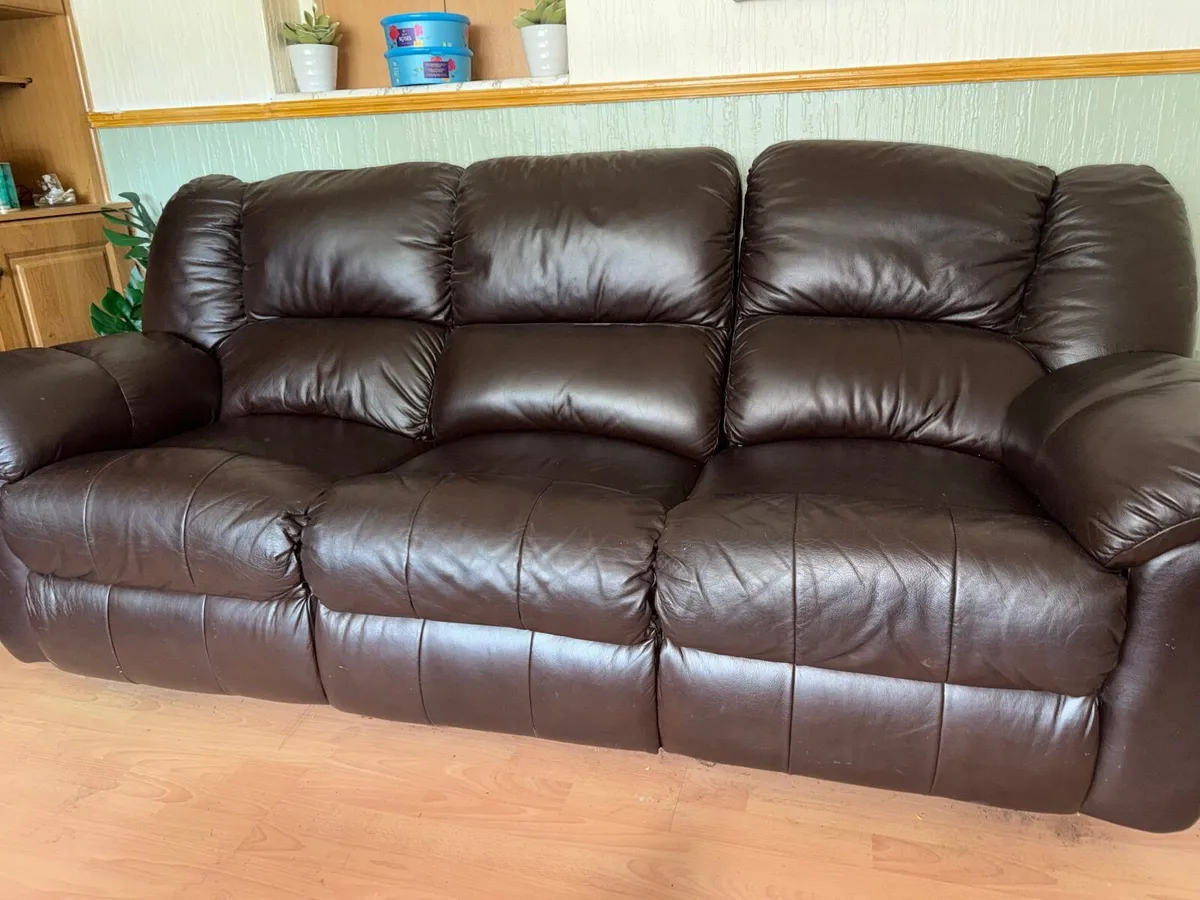 3+2+1 brown leather recliner sofa - Image 1