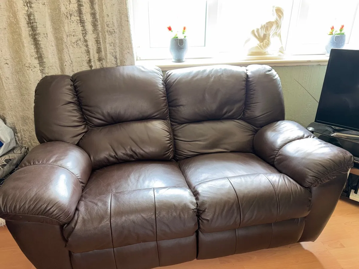 3+2+1 brown leather recliner sofa - Image 4