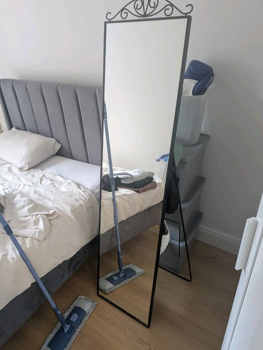 mirror
