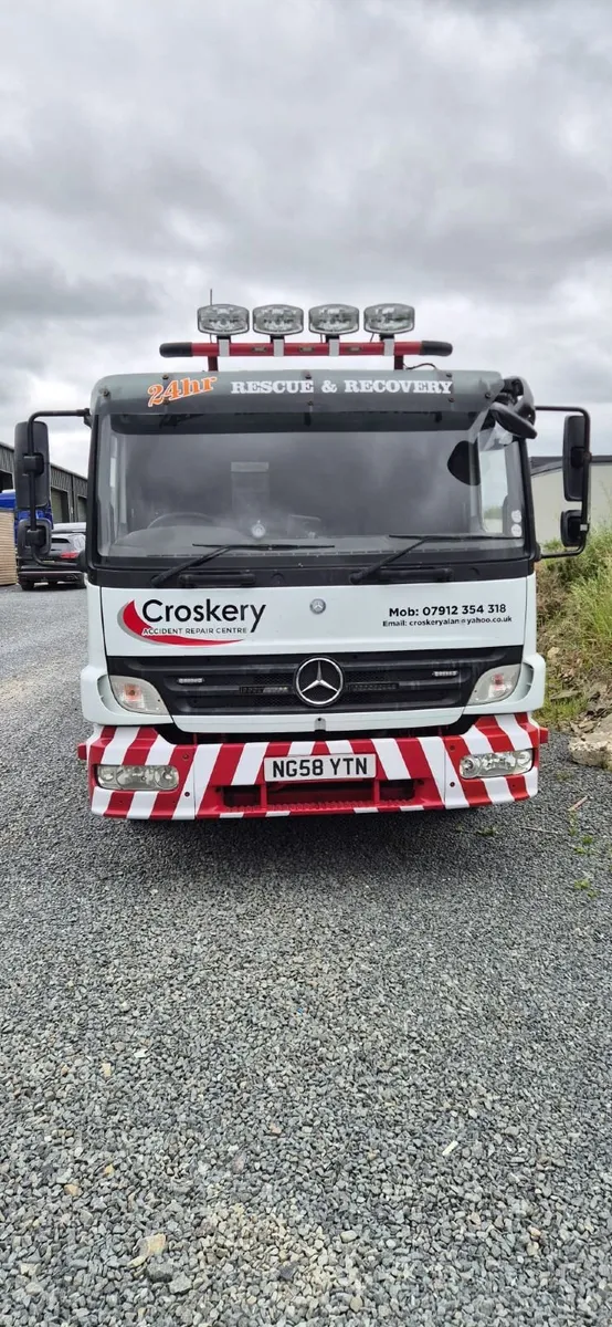 Recovery lorry truck Mercedes-Benz atego  2009 - Image 2