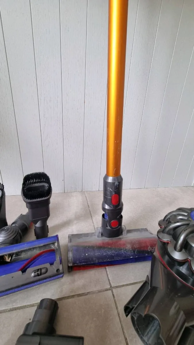 Dyson v8 absolute - Image 4