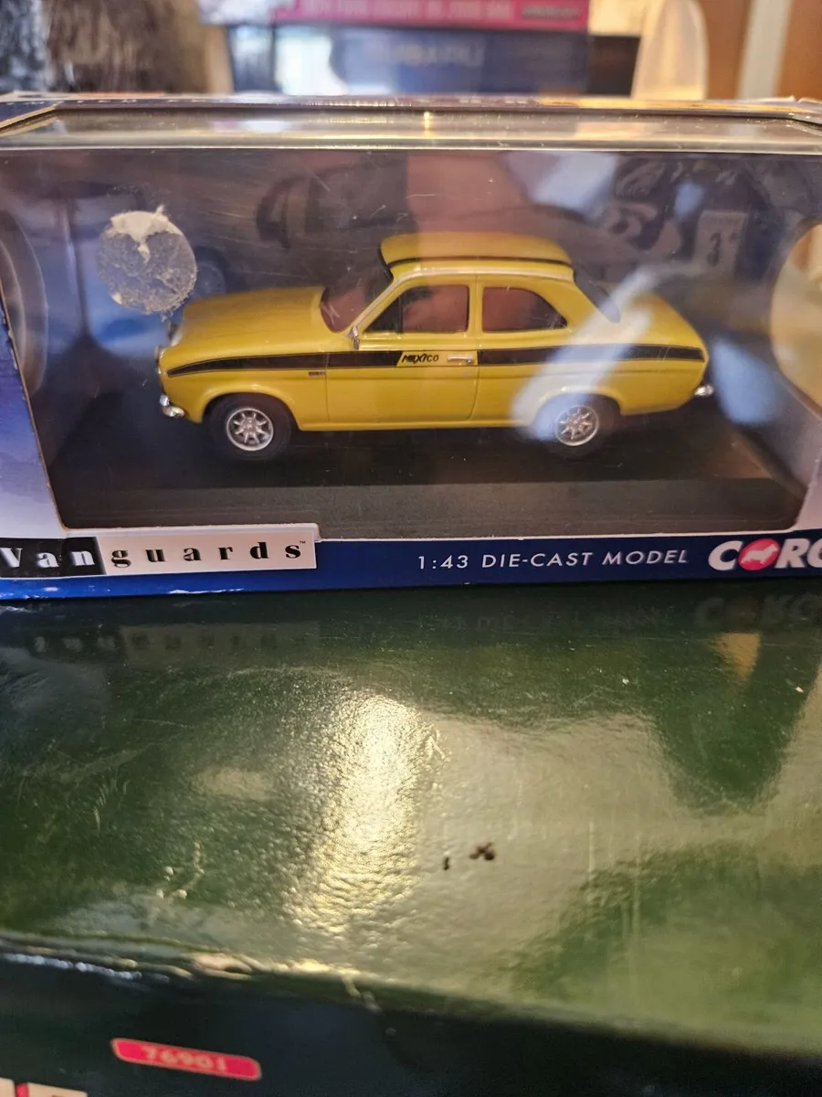 Corgi Ford Escort MKI Mexico - Image 2