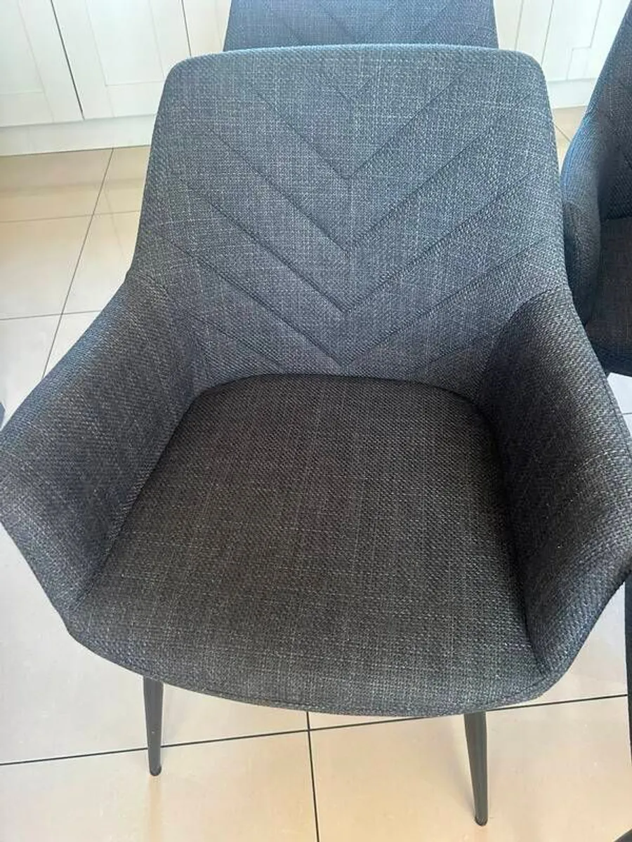 4 chairs for sale - Image 4