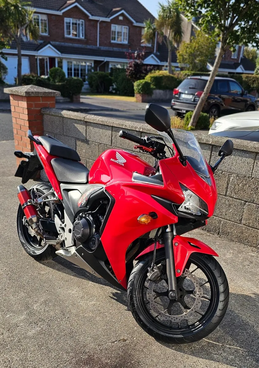 Honda CBR500R - Image 1