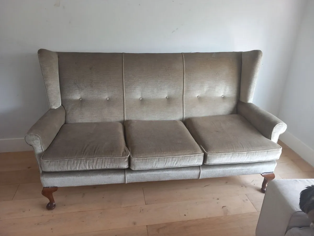 Sofa  In good condition - Image 2
