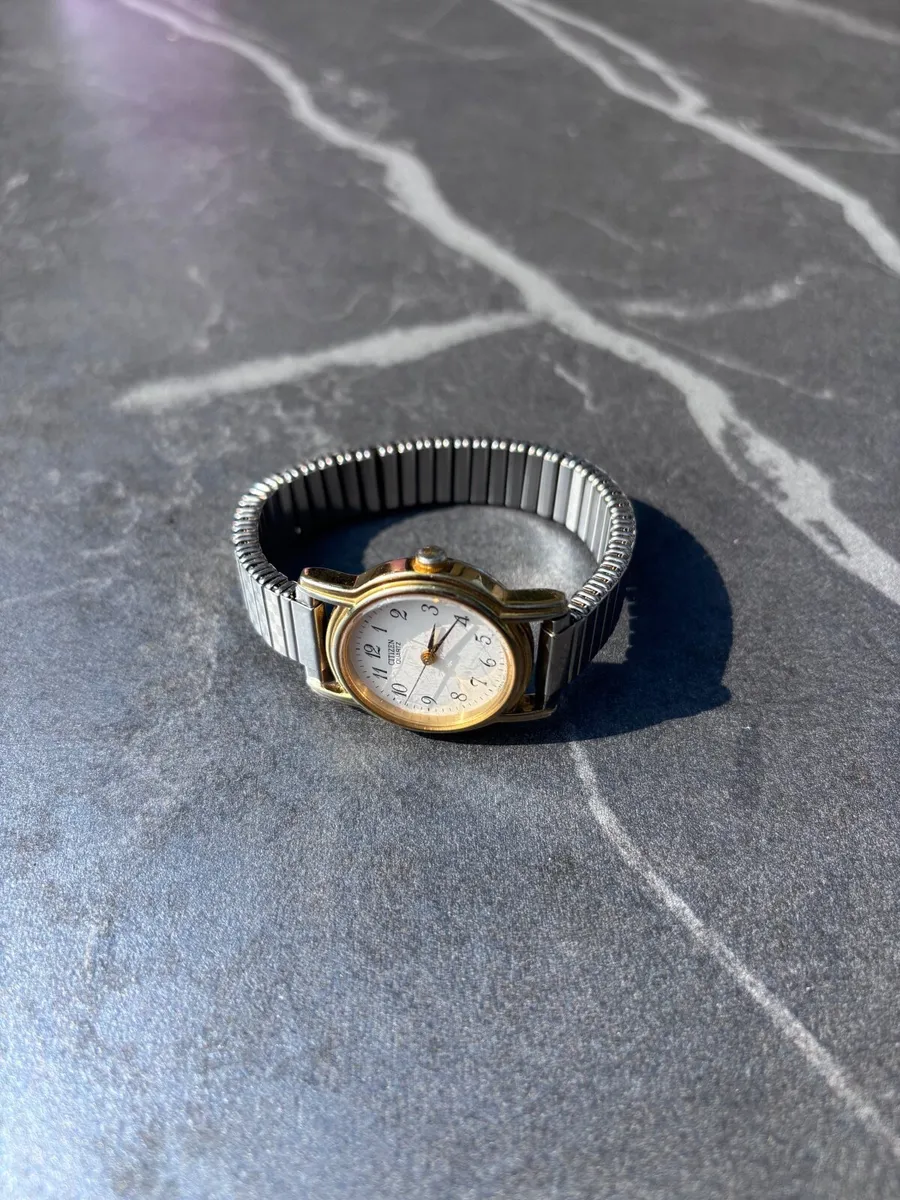 Citizen Quartz Ladies Stainless Steel with stretch - Image 4