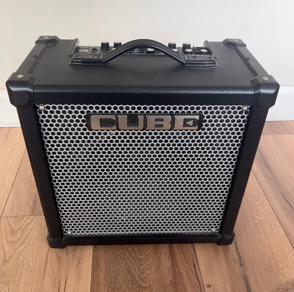 Roland CUBE-80X 80W Amp – Excellent Condition! - Image 1
