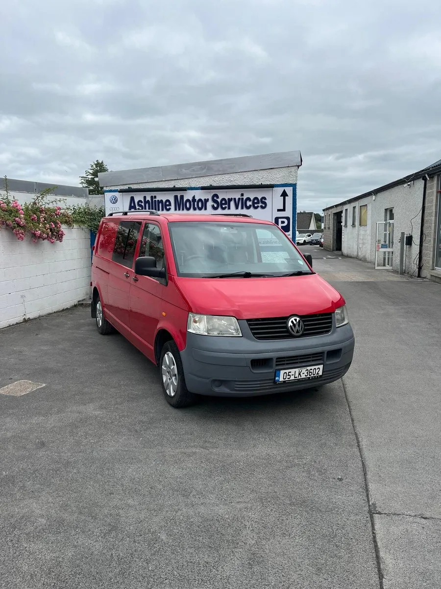 VW Transporter crewcab - Image 1