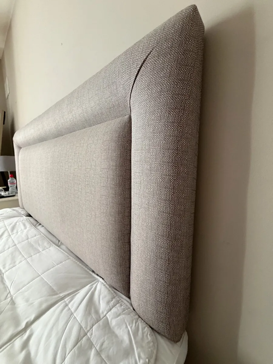 Bed and headboard - Image 2
