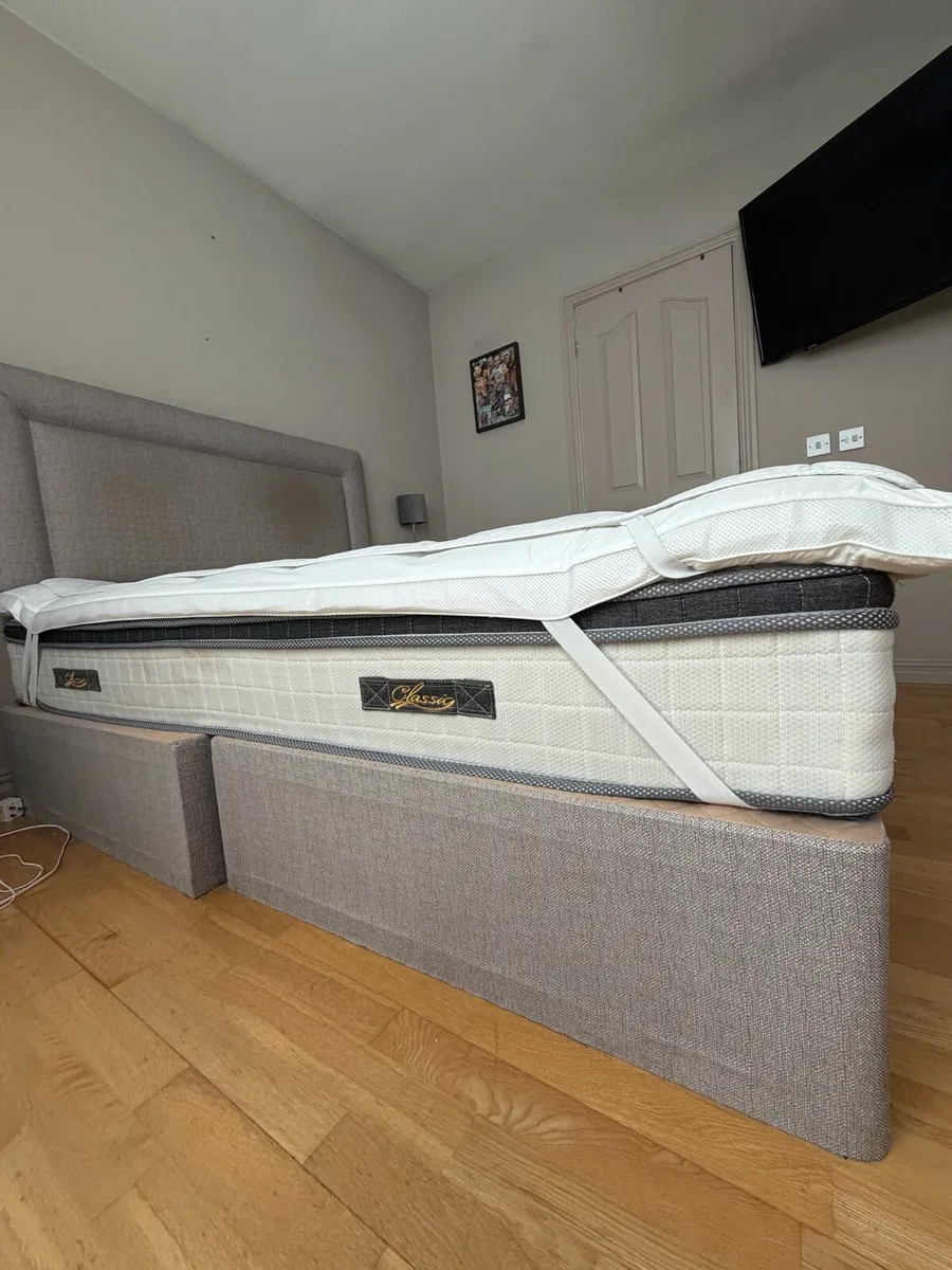 Bed and headboard - Image 4