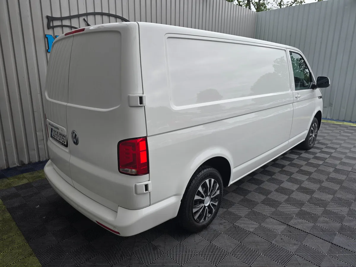 2021 Volkswagen Transporter 2.0D - Image 3
