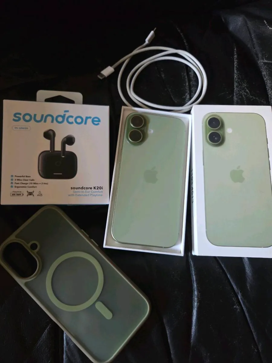 IPhone 17 256 GB unlocked like brand new - Image 1