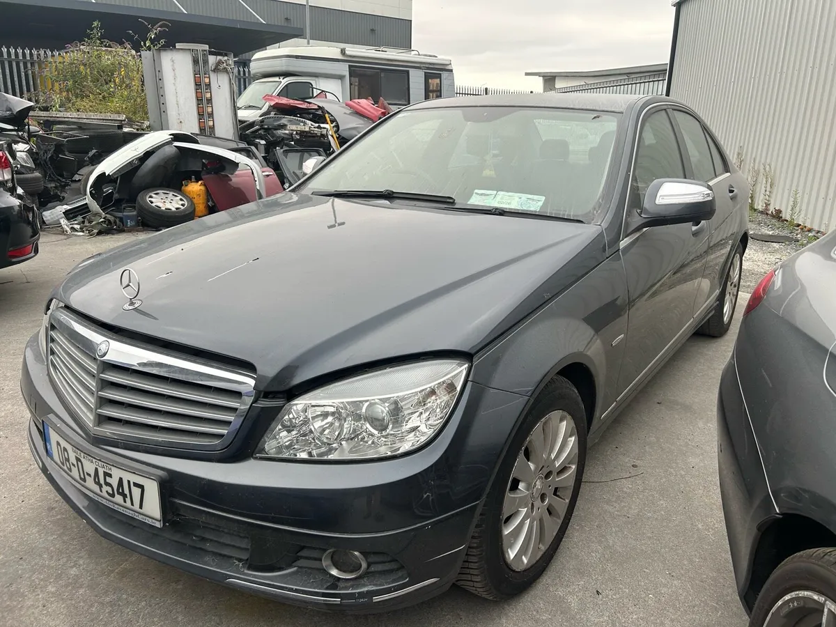 Mercedes c180 kompressor Manuel - Image 3