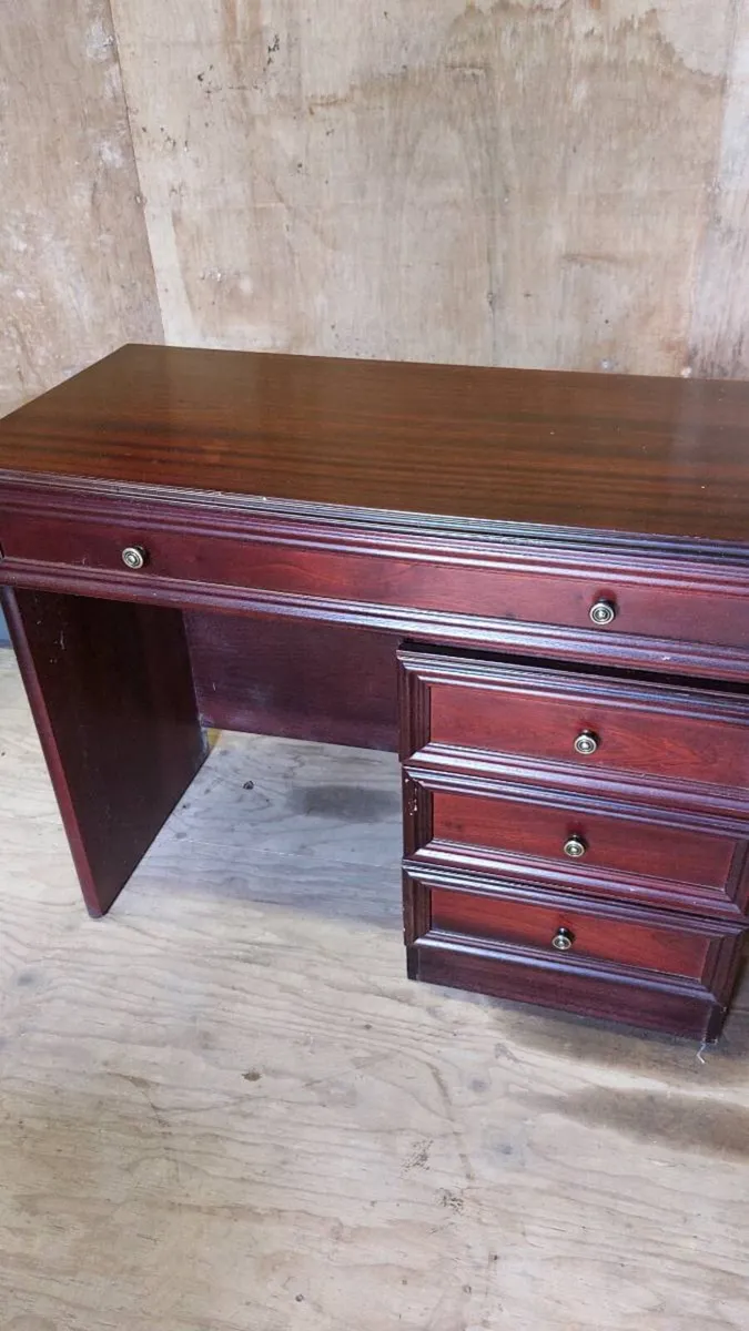 Computer Desk - Image 2