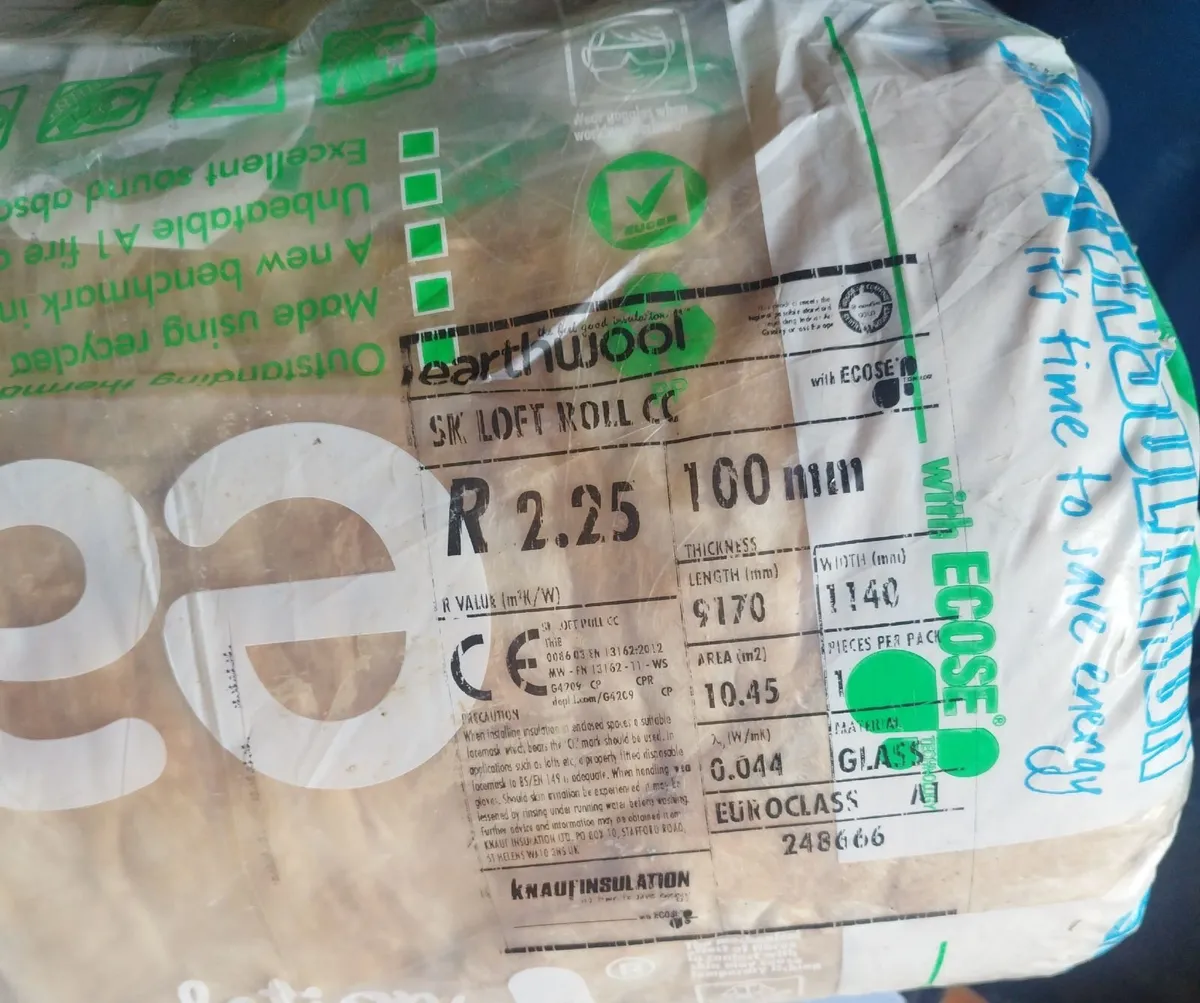 3 Knauf Earthwool Loft Insulation - 160mm /10.45m2 - Image 3