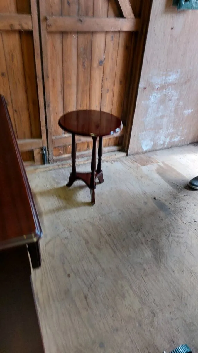 Small lamp table - Image 2