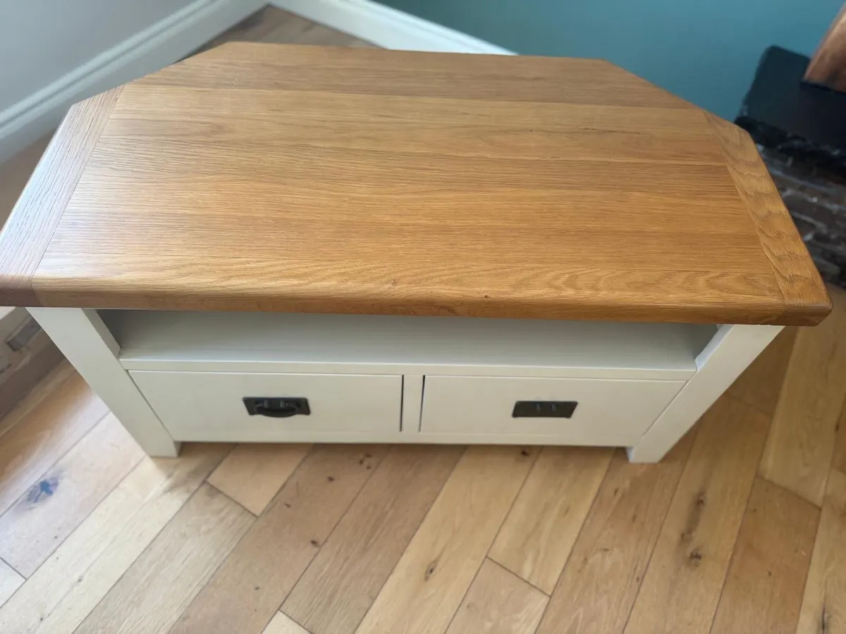 Tv unit and coffee table - Image 2