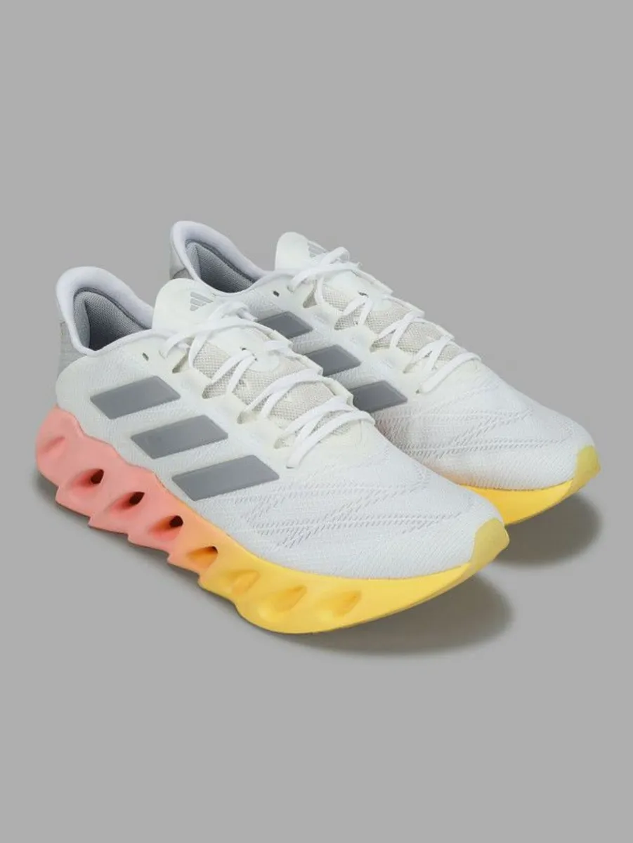 Running shoes adidas SWITCH women uk 5.5 new - Image 1