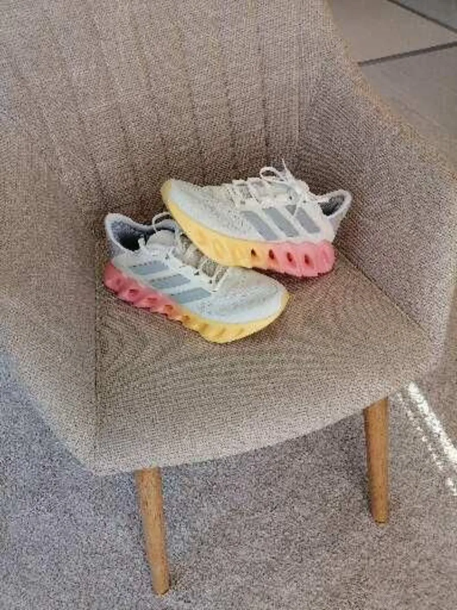 Running shoes adidas SWITCH women uk 5.5 new - Image 4