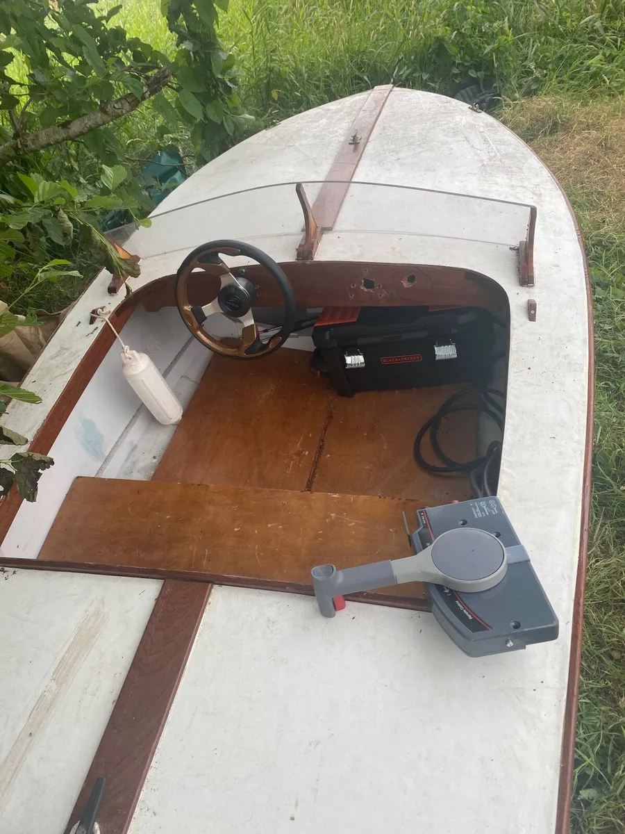Classic Runabout - Image 3