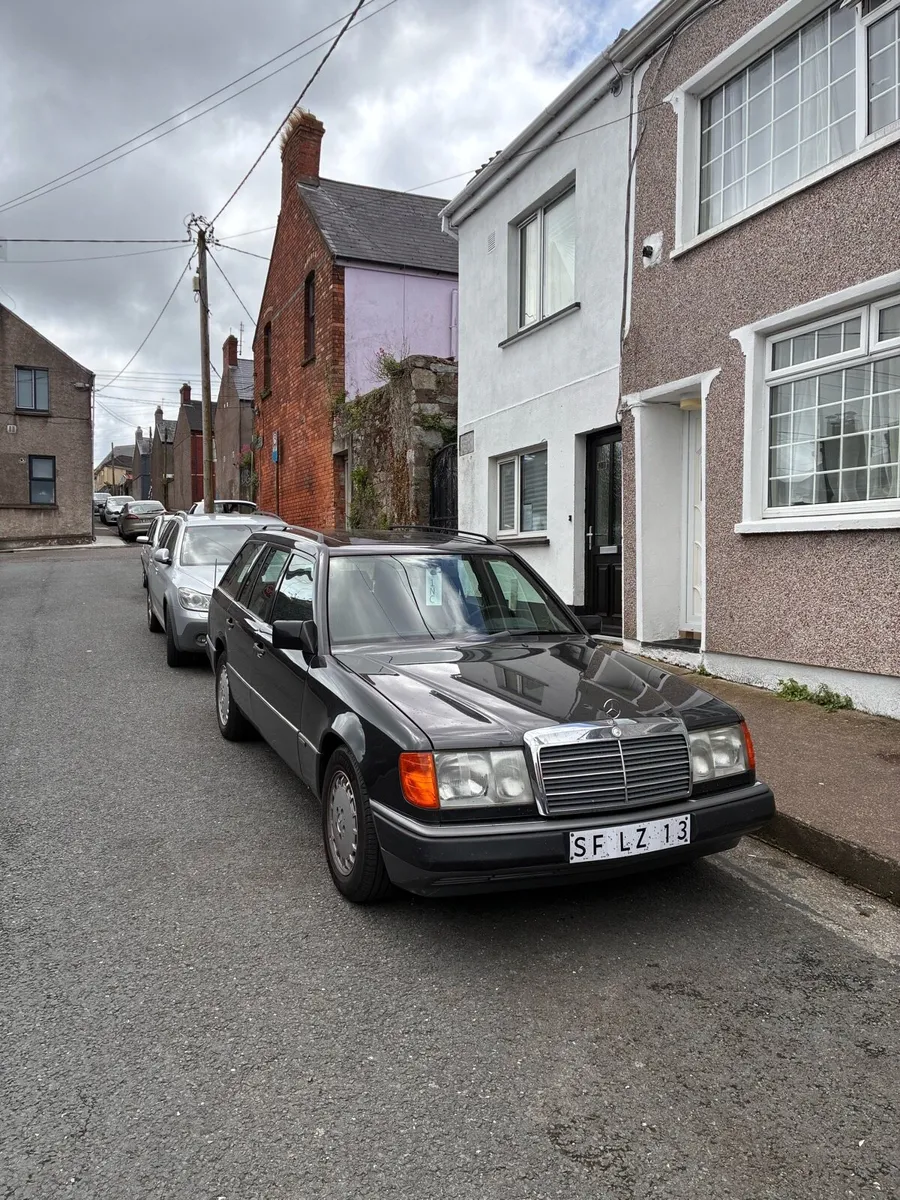 1991 Mercedes 250TD Estate - Image 4