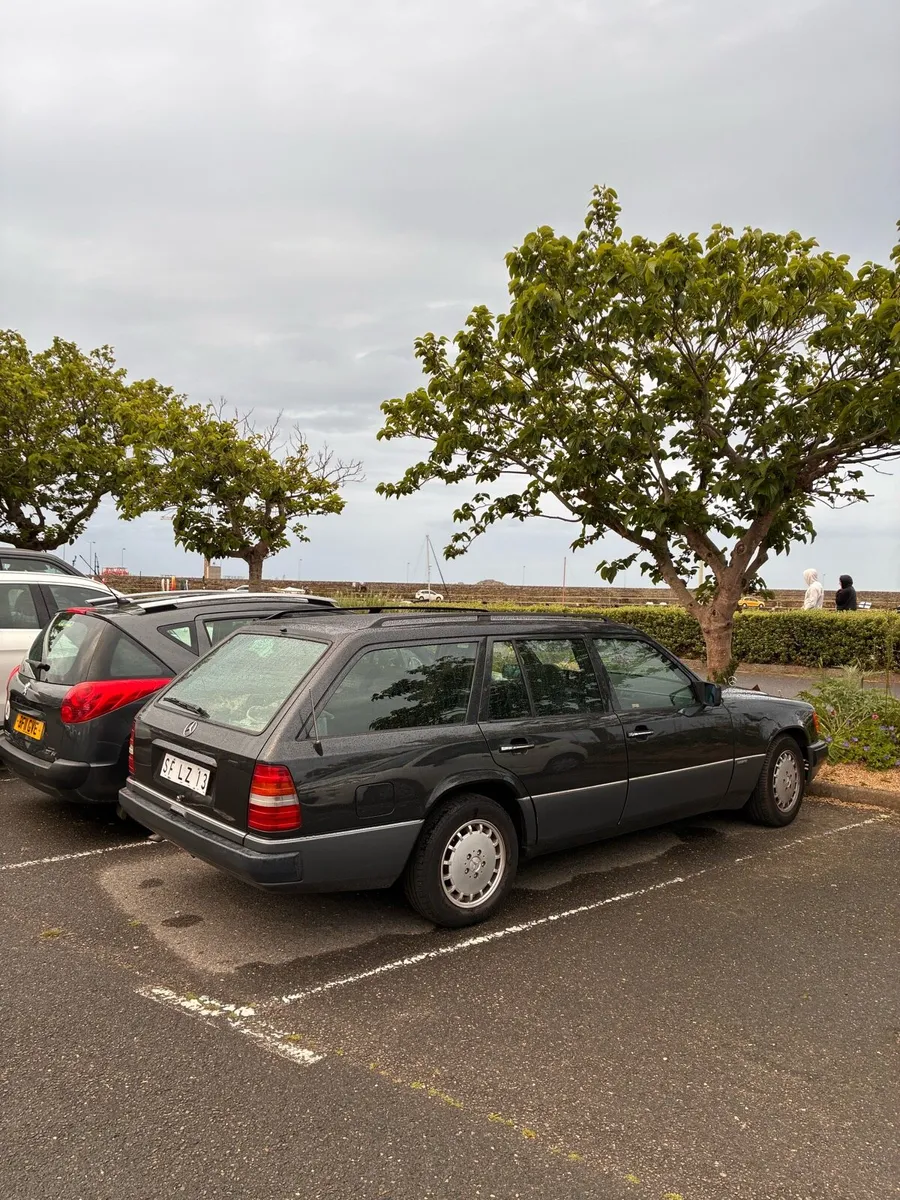 1991 Mercedes 250TD Estate - Image 3